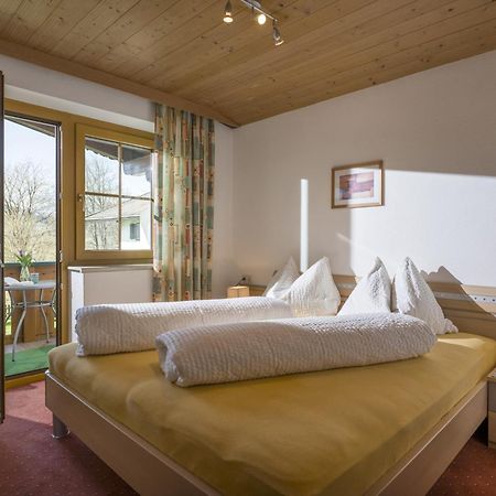 Gaestehaus Schwaiger - Wiesenweg Kössen Værelse billede